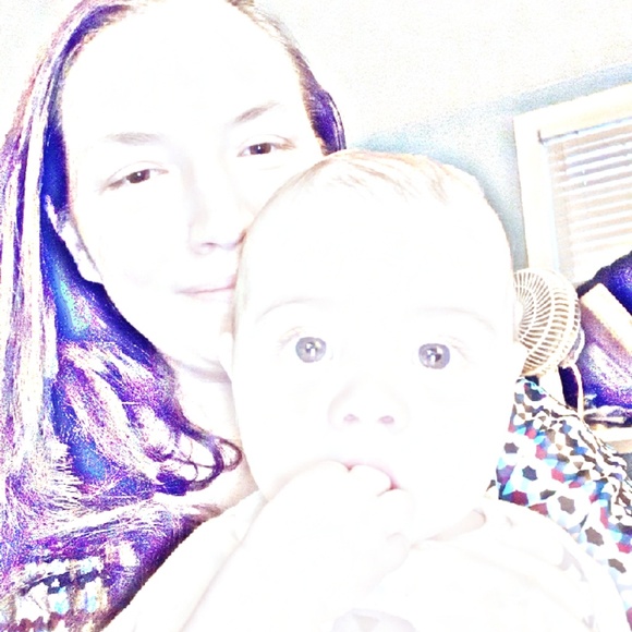 Meet your Posher, Jennifer - Picture 1 of 1